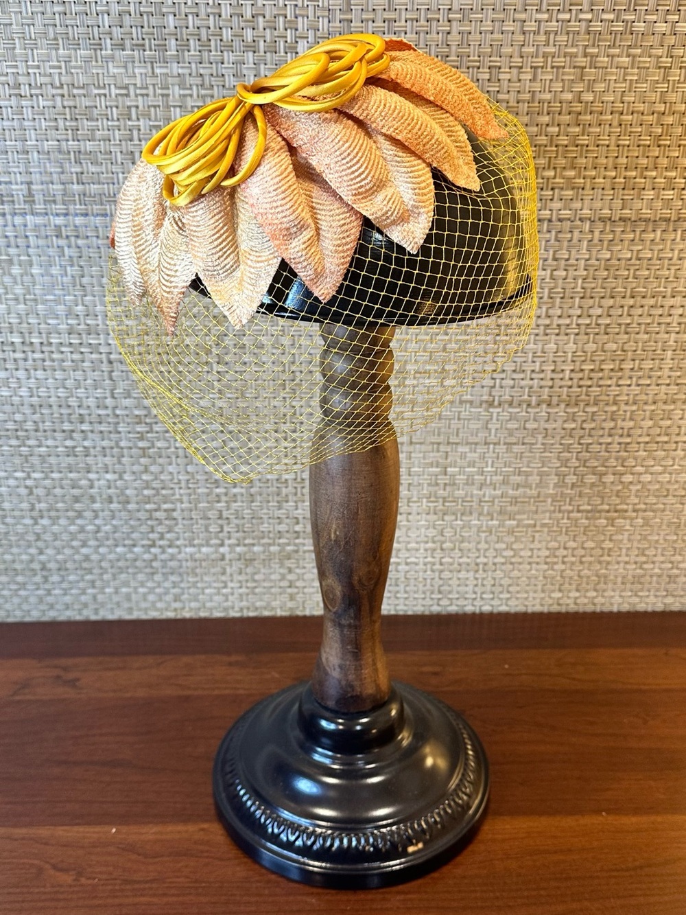 🌟HP🌟VTG 1950s/60s "New Old Stock" Peachy Floral Fascinator ILGWU Union USA Made - Picture 3 of 10